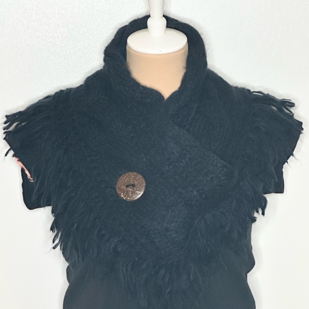 NWOT Navy Button Infinity Scarf - Picture 5 of 12